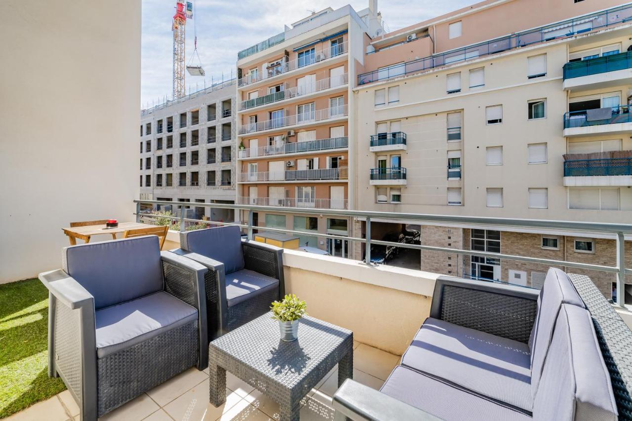 La Joliette; Duplex 2 Chambres, Parking Inclus+ Terrasse+ Ascenseur Marseille Luaran gambar