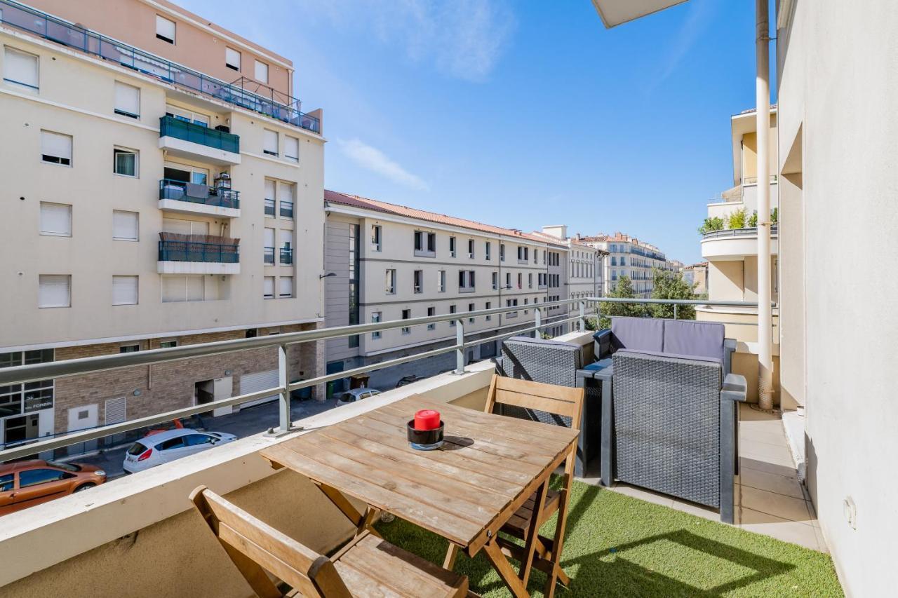 La Joliette; Duplex 2 Chambres, Parking Inclus+ Terrasse+ Ascenseur Marseille Luaran gambar